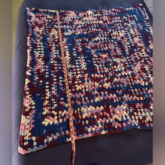 Stroller, Car, Bassinet, Crib, Lap Handmade Crocheted Blanket New - Picture 10 of 10
